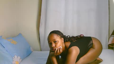 Snapshot of sexy_ariana_2 chatting on 10-17-25, 09:12 Ariana online show from 10-17-25, 09:12