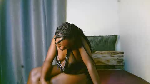 Ariana online show from 01-18-26, 06:34