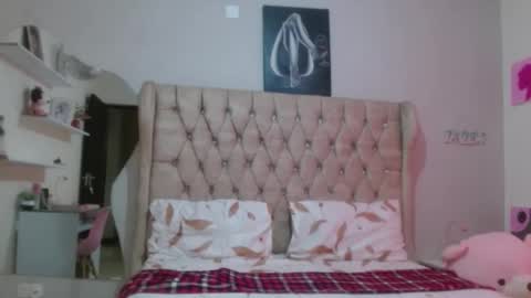 sexy_babydoll22 online show from 02-28-26, 08:59