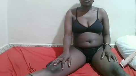 Snapshot of sexy_bbae chatting on 09-12-25, 04:18 sexy_bbae online show from 09-12-25, 04:18