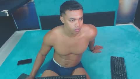 Snapshot of sexy_bigcock01 chatting on 01-22-25, 01:00 sexy_bigcock01 online show from 01-22-25, 01:00