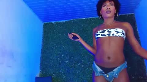 sexy_blackxxx991296 online show from 05-24-26, 12:43