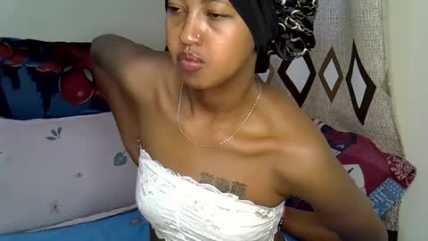 sexy_bluegirl online show from 02-02-25, 04:15