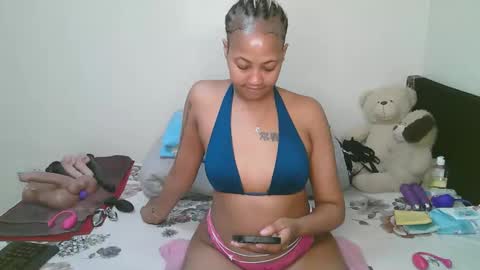 sexy_bluegirl online show from 05-01-26, 04:22