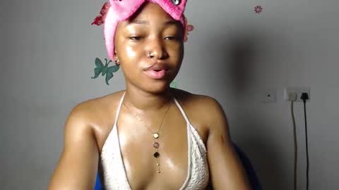 Snapshot of sexy_bluey247 chatting on 12-04-25, 08:01 sexy_bluey247 online show from 12-04-25, 08:01