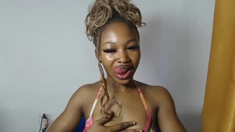 Snapshot of sexy_bluey247 chatting on 05-14-26, 06:42 sexy_bluey247 online show from 05-14-26, 06:42