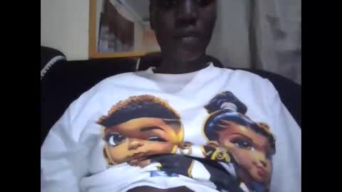 sexy_butty01 online show from 12-21-25, 04:03