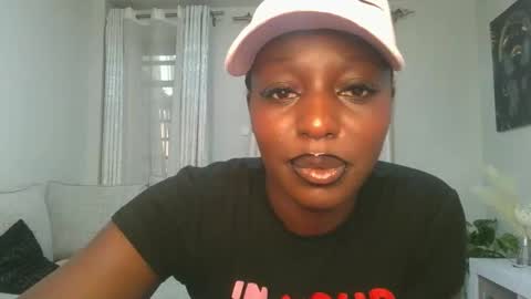 Snapshot of sexy_candia chatting on 04-01-26, 11:11 Stacy online show from 04-01-26, 11:11