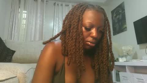 Snapshot of sexy_candia chatting on 04-28-26, 07:24 Stacy online show from 04-28-26, 07:24