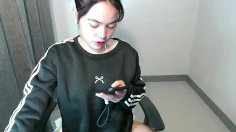 sexy_candy69x online show from 05-12-26, 12:13
