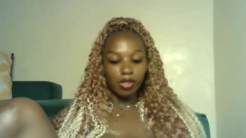 sexy_chocoy05 online show from 03-26-26, 09:09