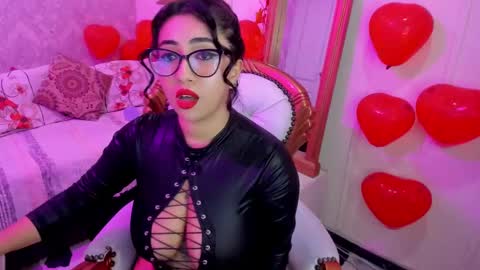  C R I S T A L  online show from 02-20-25, 10:48