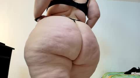 Snapshot of sexy_curvi chatting on 01-21-25, 07:50 karla instagram online show from 01-21-25, 07:50