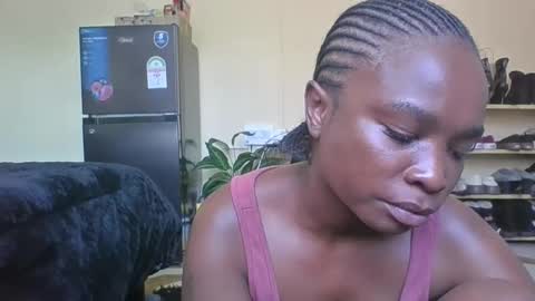 Trina online show from 11-07-25, 10:37