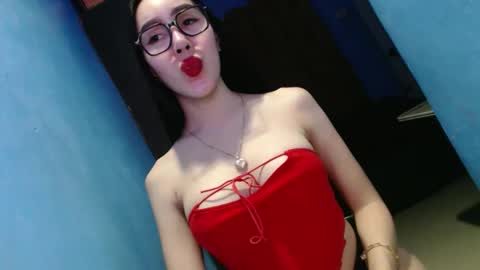 sexy_emily92 online show from 01-18-26, 02:43
