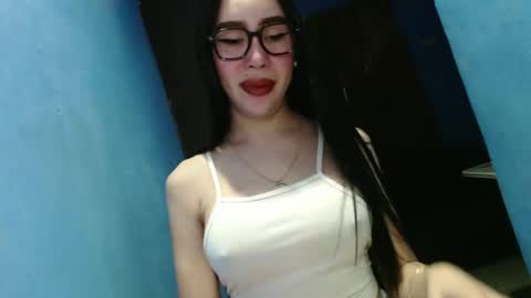 sexy_emily92 online show from 02-10-26, 01:10