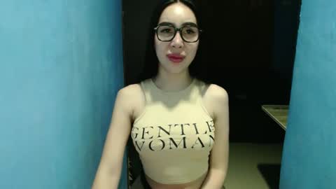 Snapshot of sexy_emily92 chatting on 03-16-26, 08:13 sexy_emily92 online show from 03-16-26, 08:13