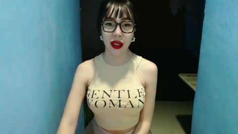 Snapshot of sexy_emily92 chatting on 03-30-26, 12:28 sexy_emily92 online show from 03-30-26, 12:28