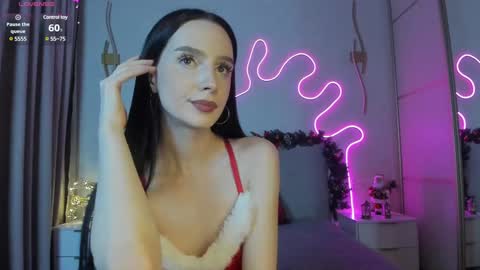 Snapshot of sexy_flora chatting on 12-20-24, 05:29 Flora online show from 12-20-24, 05:29