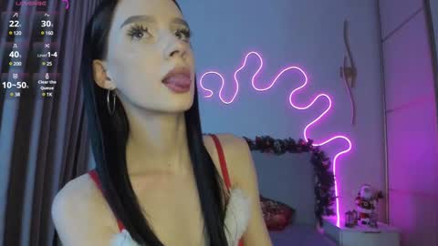 Snapshot of sexy_flora chatting on 12-21-24, 02:26 Flora online show from 12-21-24, 02:26