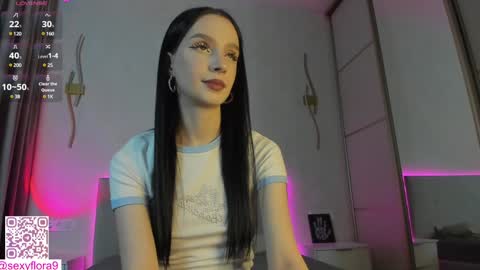 Snapshot of sexy_flora chatting on 02-04-25, 06:25 Flora online show from 02-04-25, 06:25