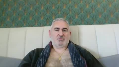 Antonio online show from 04-01-26, 01:41