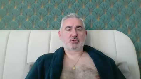 Antonio online show from 04-18-26, 07:56