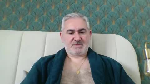 Antonio online show from 04-23-26, 01:57