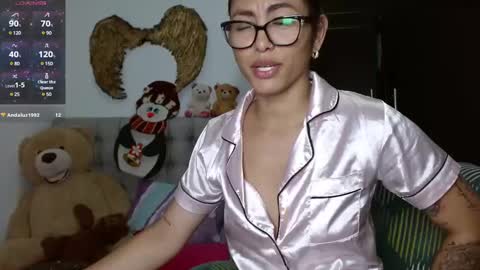 Snapshot of sexy_lia_latina chatting on 02-03-25, 01:30 Celeste online show from 02-03-25, 01:30