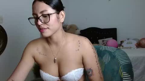 Snapshot of sexy_lia_latina chatting on 02-21-26, 02:12 Celeste online show from 02-21-26, 02:12