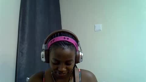 Linda online show from 06-10-26, 02:56