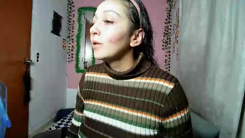 sexy lolas online show from 09-19-25, 01:29