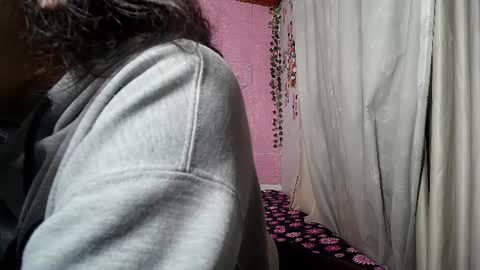 sexy lolas online show from 06-15-26, 06:37