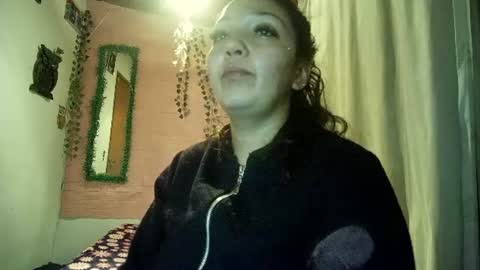 sexy lolas online show from 06-18-26, 12:33