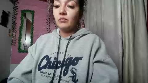 sexy lolas online show from 06-22-26, 03:36