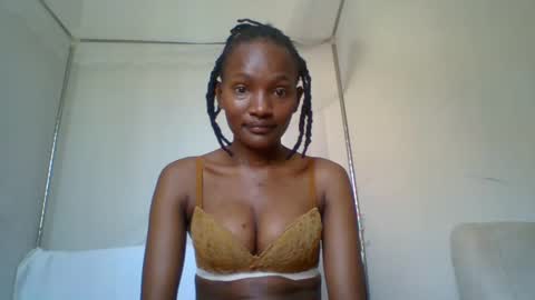 sexy_lucy012 online show from 01-20-25, 09:56