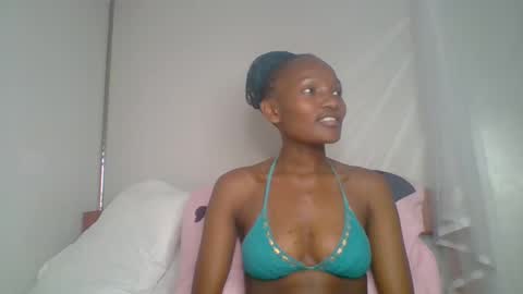 sexy_lucy012 online show from 02-04-25, 08:59