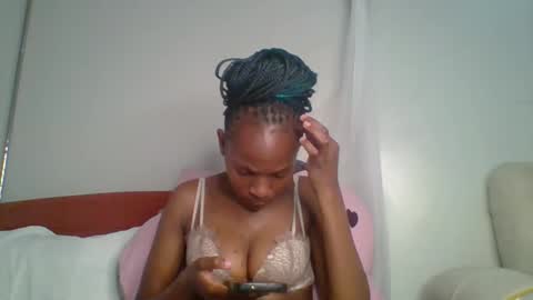 sexy_lucy012 online show from 02-10-25, 11:02