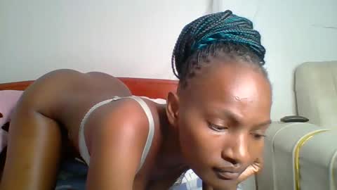 sexy_lucy012 online show from 02-12-25, 04:22
