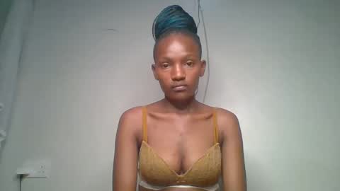 sexy_lucy012 online show from 02-18-25, 06:37