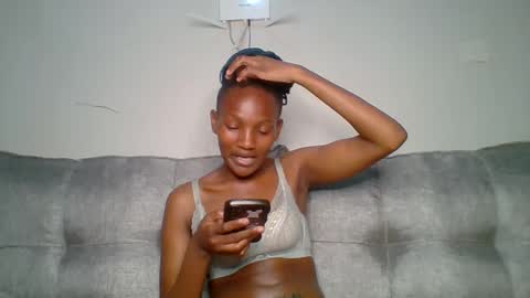 sexy_lucy012 online show from 02-21-25, 12:38