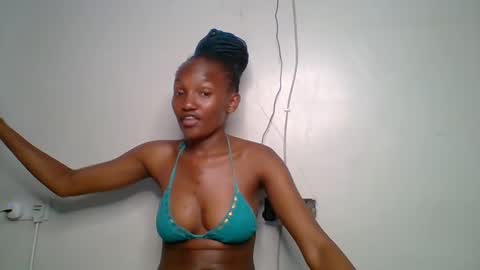 sexy_lucy012 online show from 02-24-25, 08:25