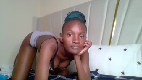 sexy_lucy012 online show from 03-05-25, 04:35