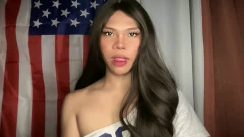Nicole online show from 04-18-26, 07:23