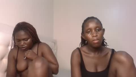 maya online show from 10-26-25, 12:27