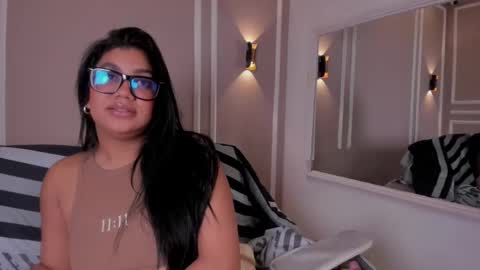 Snapshot of sexy_miaa1 chatting on 09-20-25, 02:45 online show from 09-20-25, 02:45