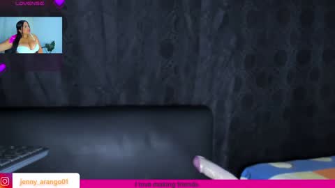 Snapshot of sexy_milfy01 chatting on 12-20-24, 11:37 Jenny I am a freelance model online show from 12-20-24, 11:37