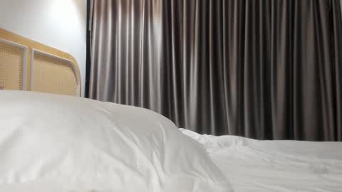 Ellie Mia online show from 09-28-25, 05:51