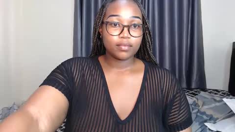 Snapshot of sexy_mistress5 chatting on 11-03-25, 10:05 sexy online show from 11-03-25, 10:05