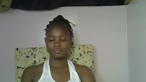 Molyne online show from 02-12-26, 03:18